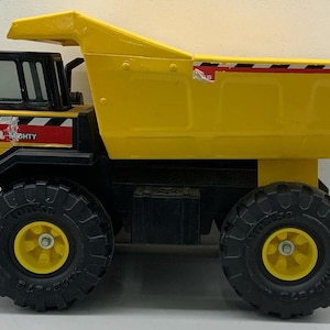 Tonka Mighty Dump Truck 768 Pressed Steel Classic Toy
