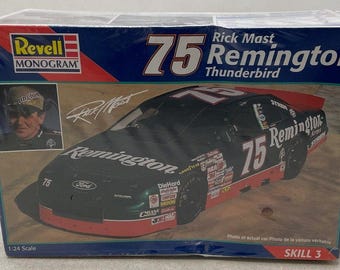 Kit de coche modelo Remington Thunderbird n.° 75 de Rick Mast de NASCAR con monograma de Revell