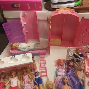 Barbie & Disney Princess Dolls - Ariel, Beast, Horse, Furniture, Wardrobe Closet, Barn image 7