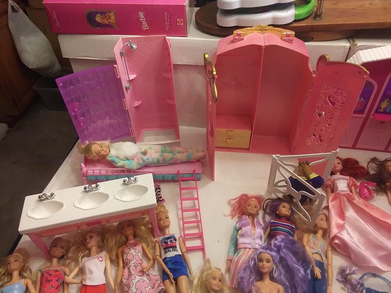 Barbie & Disney Princess Dolls - Ariel, Beast, Horse, Furniture, Wardrobe Closet, Barn image 7