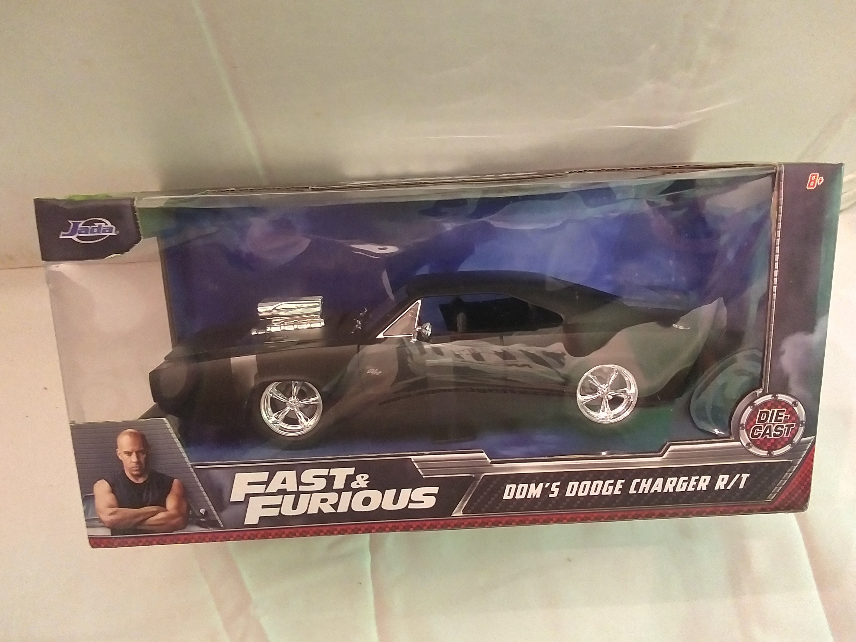 ワイルド・スピード ドムのダッジ チャージャー R/T ダイキャスト