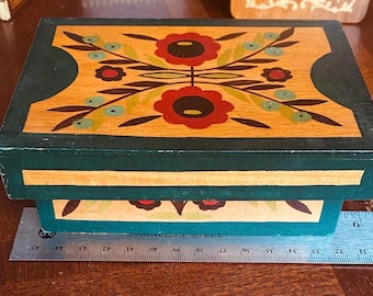 Small square  hand carved box. Vintage 80s. Romanian. Artisan made. Certified
