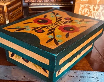 Small square  hand carved box. Vintage 80s. Romanian. Artisan made. Certified