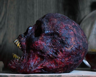 Charred Human Head - Spooky Macabre Vinyl and Cotton/latex Halloween Decoration