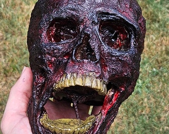 Charred Human Skull - Spooky Macabre Head Vinyl and Cotton/latex Halloween Decoration