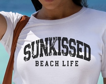 Sunkissed Beach Life T-Shirt: Küstenurlaub Grafik-T-Shirt
