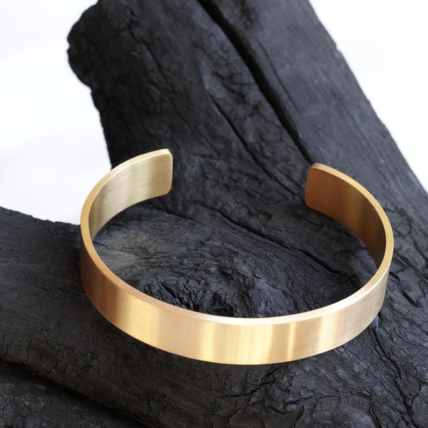 Bangle goud, geborstelde armband gemaakt van 316 L roestvrij staal met 18k goudplating in twee breedtes Statement armband, roestvrijstalen sieraden