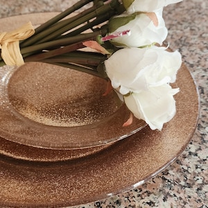 Glam Glitter Plates | Holiday Tablescape Decor | Eye-catching Christmas Table Setting