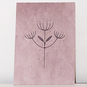 Winterblume -  schlichtes Design  auf Holzschliffpappe