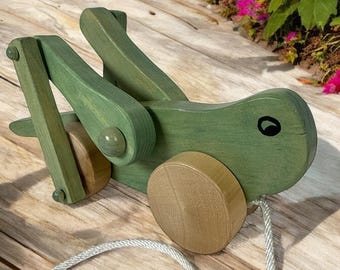 Wooden pull toy, toddler toy, grasshopper pull toy, unique toy, wooden toy, kids toys, early learning toys