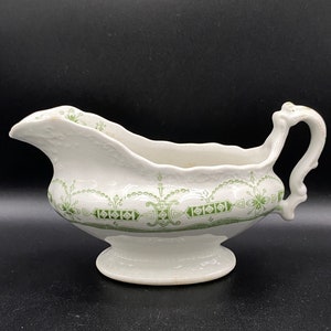 JHW & Sons Salsiera &quot;Ideal&quot; in semi-porcellana bianca con ghirlande verdi VTG anni &#39;30 Regno Unito