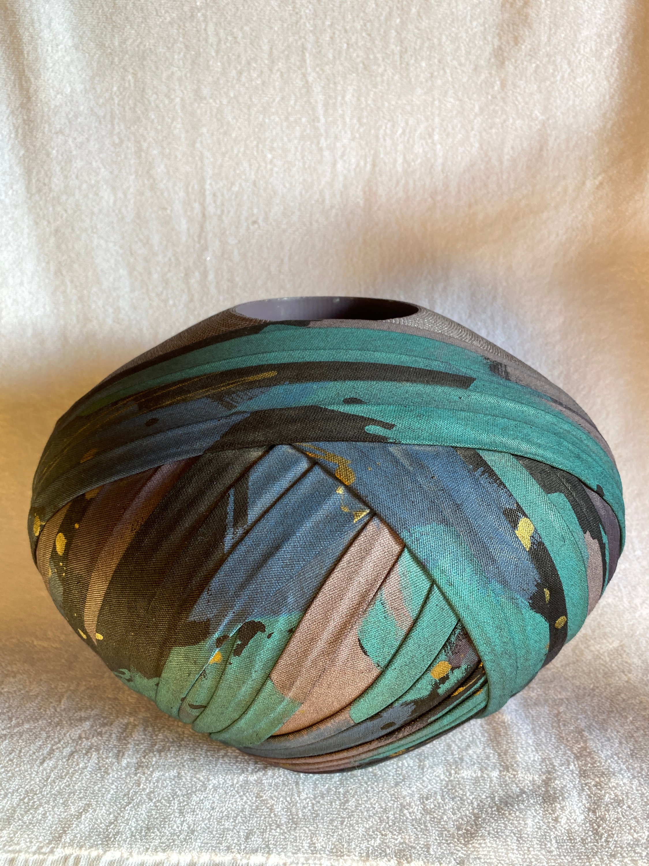 EMILIO ROBBA Bace エミリオ・ロバ fatlava Emilio Robba Vase, Large, Corrugated Material Wrapped in