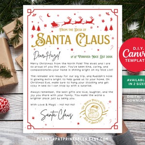 Puede incluir: Una carta navideña festiva de Papá Noel, con texto rojo y dorado sobre fondo blanco. La carta está dirigida a "Hazel" e incluye ilustraciones de renos y bastones de caramelo. El texto dice "From the Desk of Santa Claus."