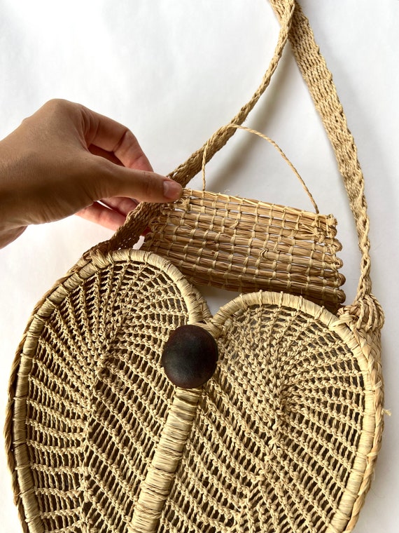 Handmade Woven Heart Shaped Bag, Unique Summer Sh… - image 2