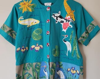 Blusa vintage de algodón pintada a mano con botones y manga corta, diseño floral de peces koi, talla M