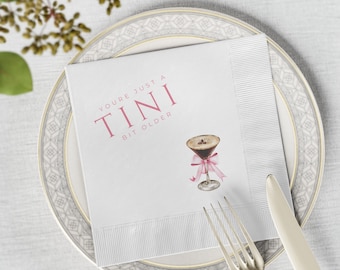 espresso martini-thema, espresso martini-feest, aangepaste servetten, tini bit ouder, verjaardagsthema, martini's en strikken, witte servetten