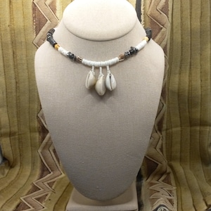 Unisex Cowrie Shell Heishi Necklace