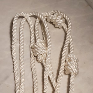 Cinturón franciscano de 5 metros / Cíngulo franciscano brillante de 3 nudos, fibra moderna y duradera