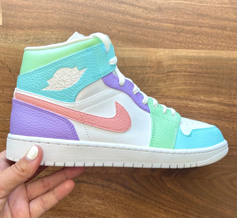 pastel jordan 1