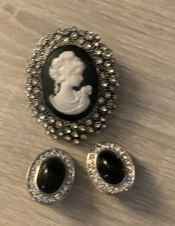 Vintage jewellery set Set includes: earrings broo… - image 5