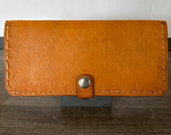 Clutch Wallet Model #6/customized handmade leather wallet with snap latch for women.