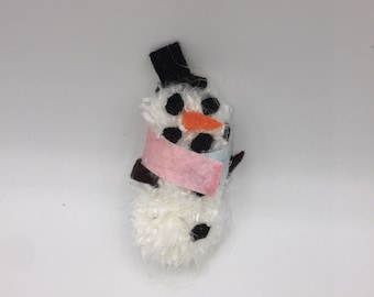 Handmade Yarn Pom-Pom Snowman: Winter Decor