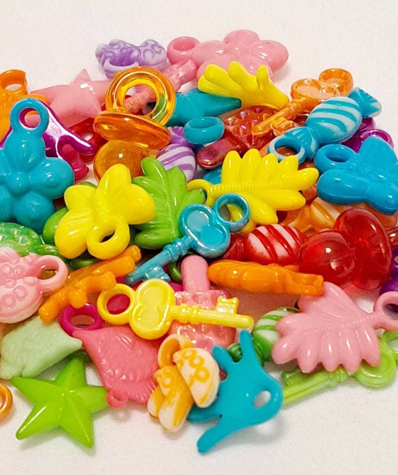 Bulk Acrylic Charms 100 Pc Mixed Plastic Charms and Pendants Colorful  Kawaii Jewelry Supply Rave Kandi Charms 