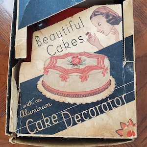 Vintage Cake Decorating Set