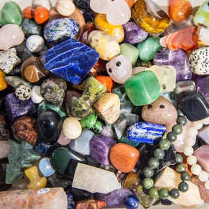 Crystal Confetti Scoop, Lucky Crystal Scoop, Assorted Crystals Gemstones Mystery Crystals