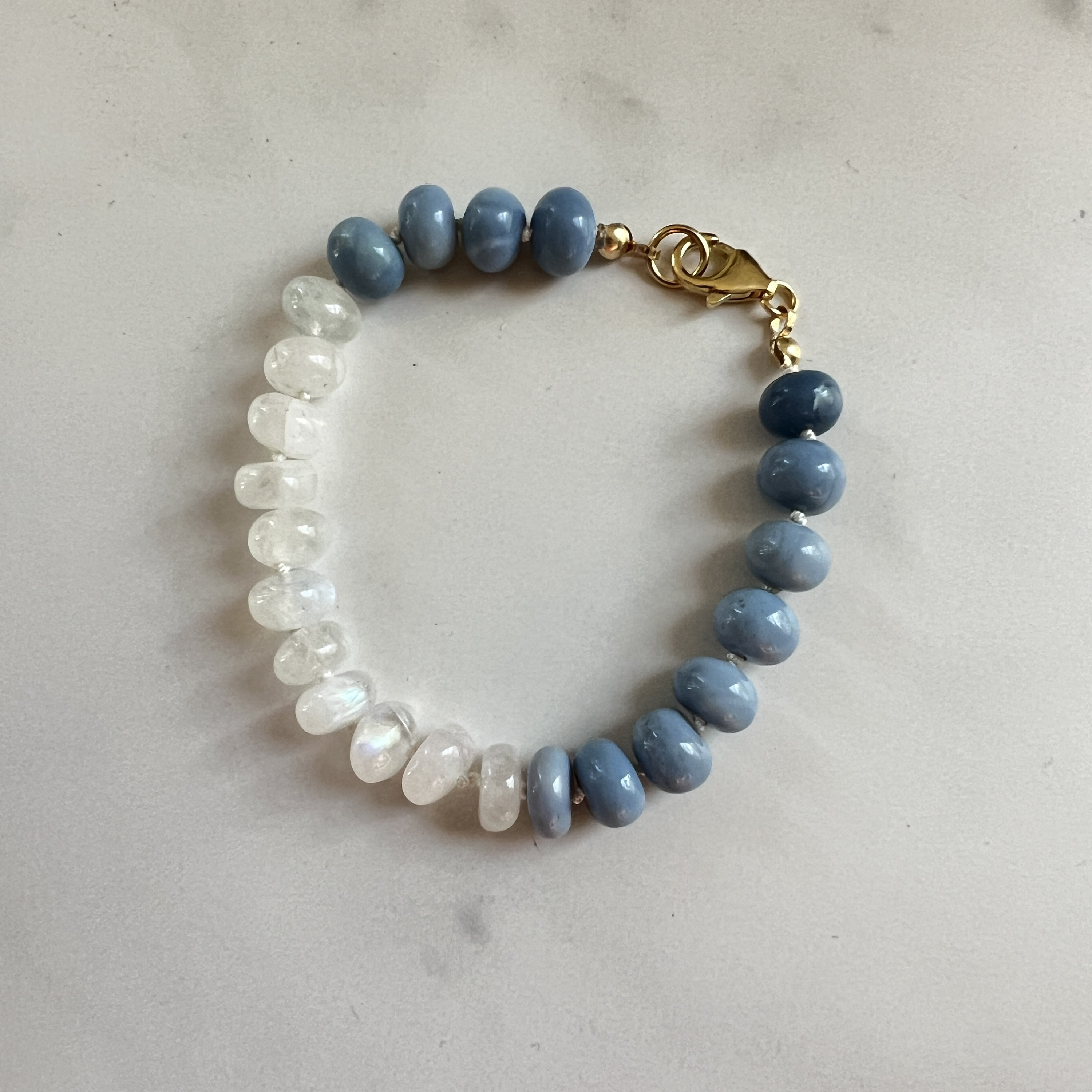 TOWARDSNAN Braccialetti, braccialetto con perline di cristallo colorato con ciondolo a forma di stella e luna, catena elastica da polso per donne, Diameter 6cm