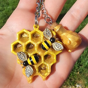 Bee honeycomb and honey jar