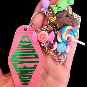 Honeydukes vintage hotel style keychain. *See item description image 2