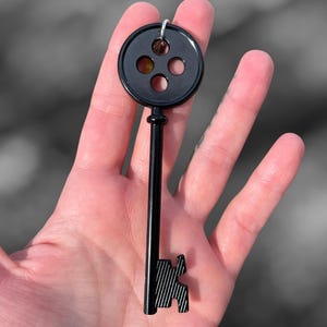 Coraline Key, bag/purse dangle image 7