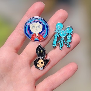 Coraline pin embellishments bild 5