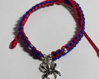 Bracelet à breloques logo Spider-Man (rouge et bleu)