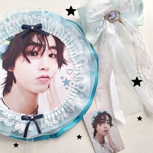 Conjunto de porristas K-pop personalizado: piquete + cinta lightstick + tarjeta fotográfica hecha por un fan
