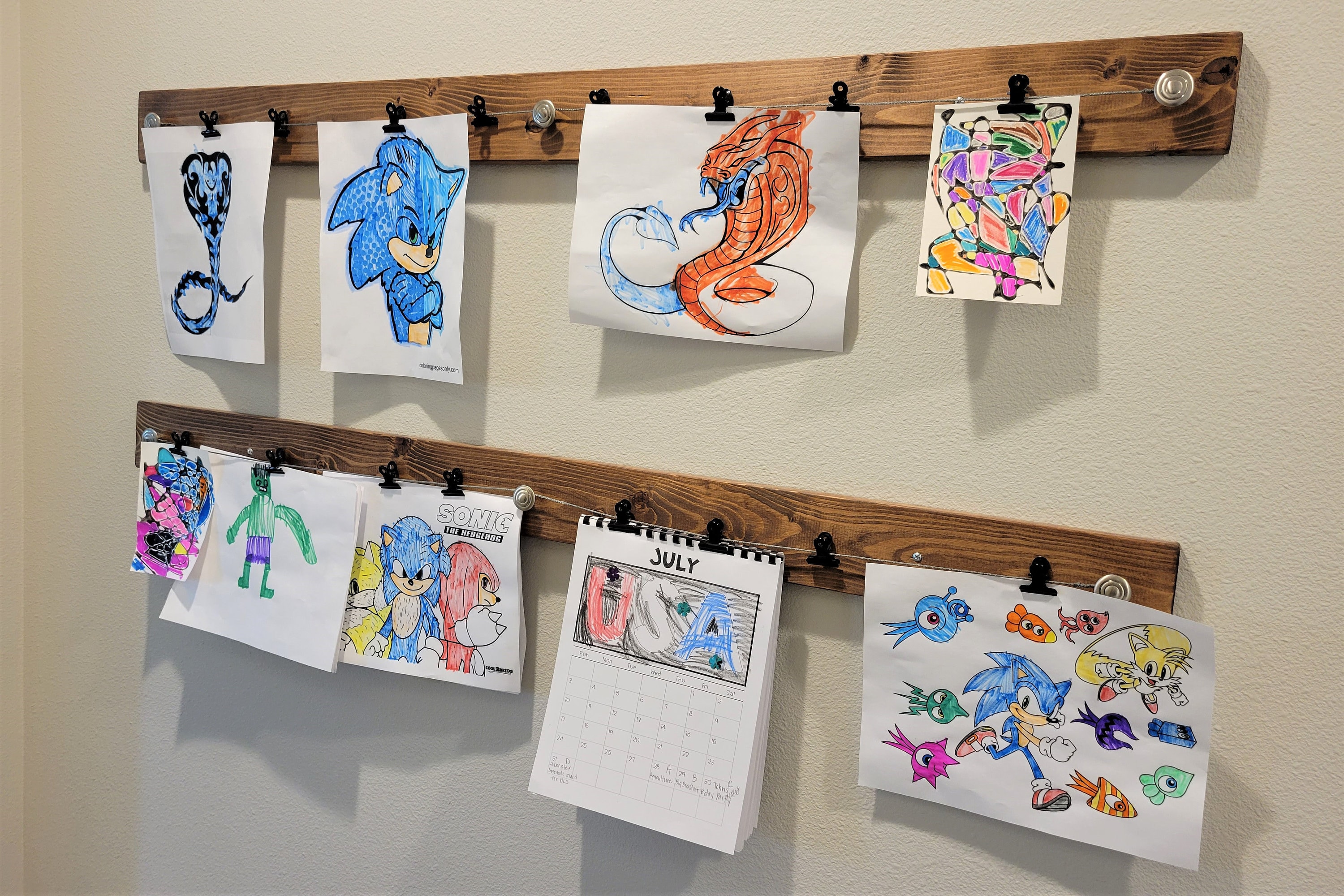 Galeria de dibujos  Art display kids, Childrens art display, Art wall kids