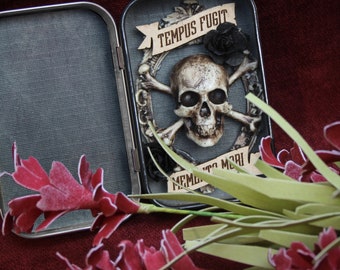Time Flies, Remember Death Skull Tin