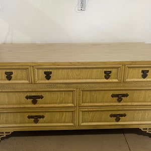 Dixie Shangri La Dresser