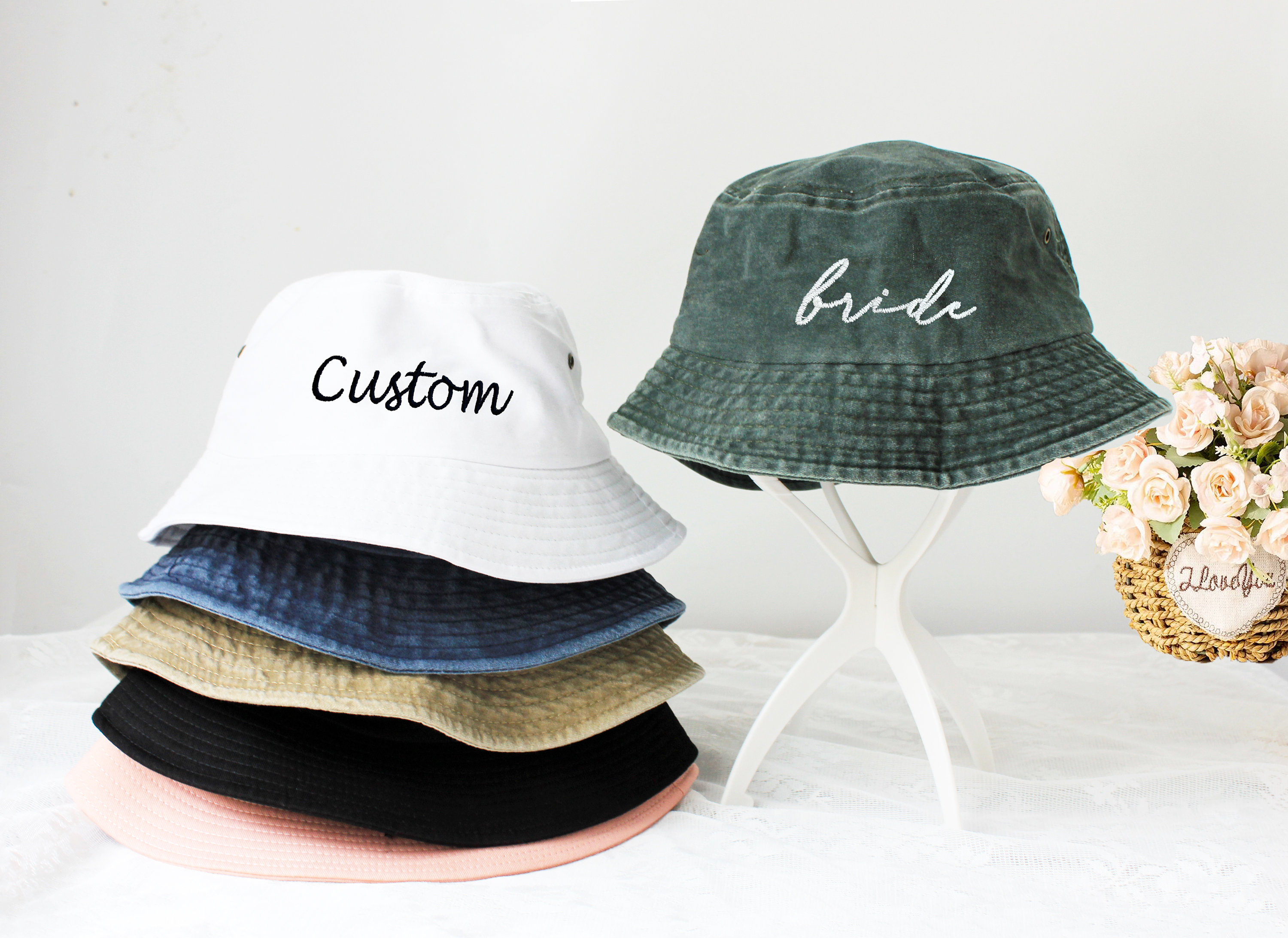 Fluffy Bucket Hat • White LV – Melbourne Vintage