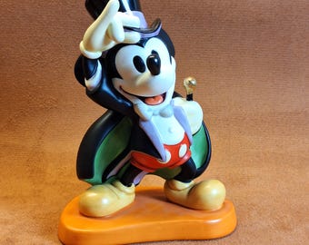 Disney Collectors society membership Magician Mickey figurine 1997
