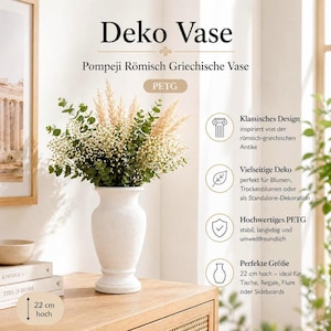 Op de afbeelding: Een witte vaas met een getextureerde afwerking, gevuld met een mix van gedroogde en verse bloemen. De vaas is 22 cm hoog en staat op een houten oppervlak. De afbeelding bevat de tekst "Deko Vase" en "Pompeji Römisch Griechische Vase".