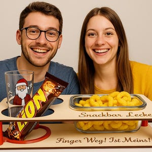 Snack da divano personalizzato personalizzato. Scatola per snack individuale. Snack da divano per serate accoglienti. Regalo personalizzato con sottobicchiere