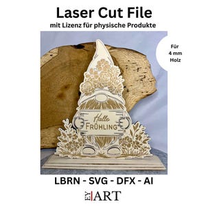 Könnte beinhalten: Lasergeschnittener Holzgnom mit einem Schild mit der Aufschrift "Hallo Frühling". Der Gnom ist mit floralen Details verziert und für 4 mm Holz konzipiert. Das Bild enthält auch den Text "Laser Cut File" und "LBRN - SVG - DFX - AI".