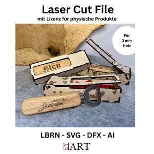 Könnte beinhalten: Lasergeschnittene Datei für physische Produkte. Das Bild zeigt Holzkisten und einen Flaschenöffner. Auf den Kisten steht das Wort "BIER". Auf dem Flaschenöffner stehen die Worte "Hebel der Zivilisation". Der Text "Laser Cut File" steht oben.