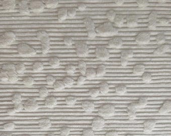 Hand Tufted Rug, Ivory Wool And Cotton High-Low Pile Design
