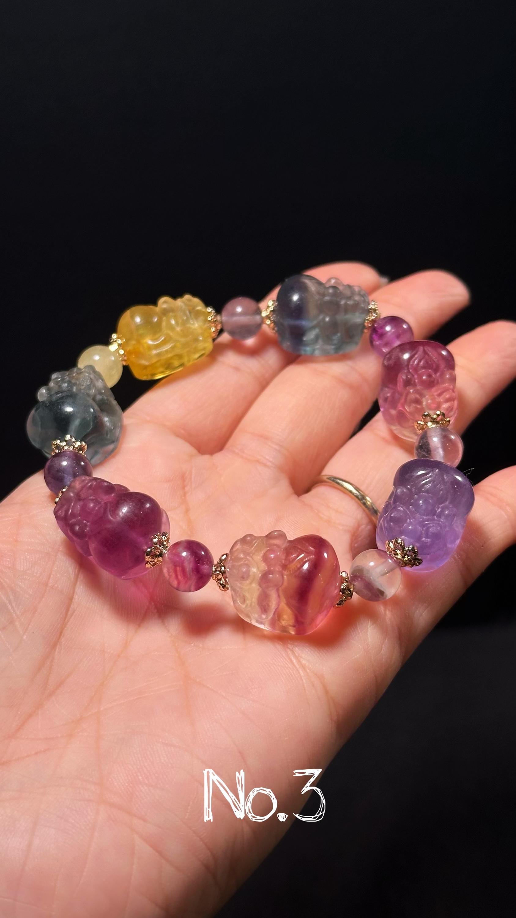 幸運の守護者 | フローライト貔貅ブレスレット - Etsy 日本