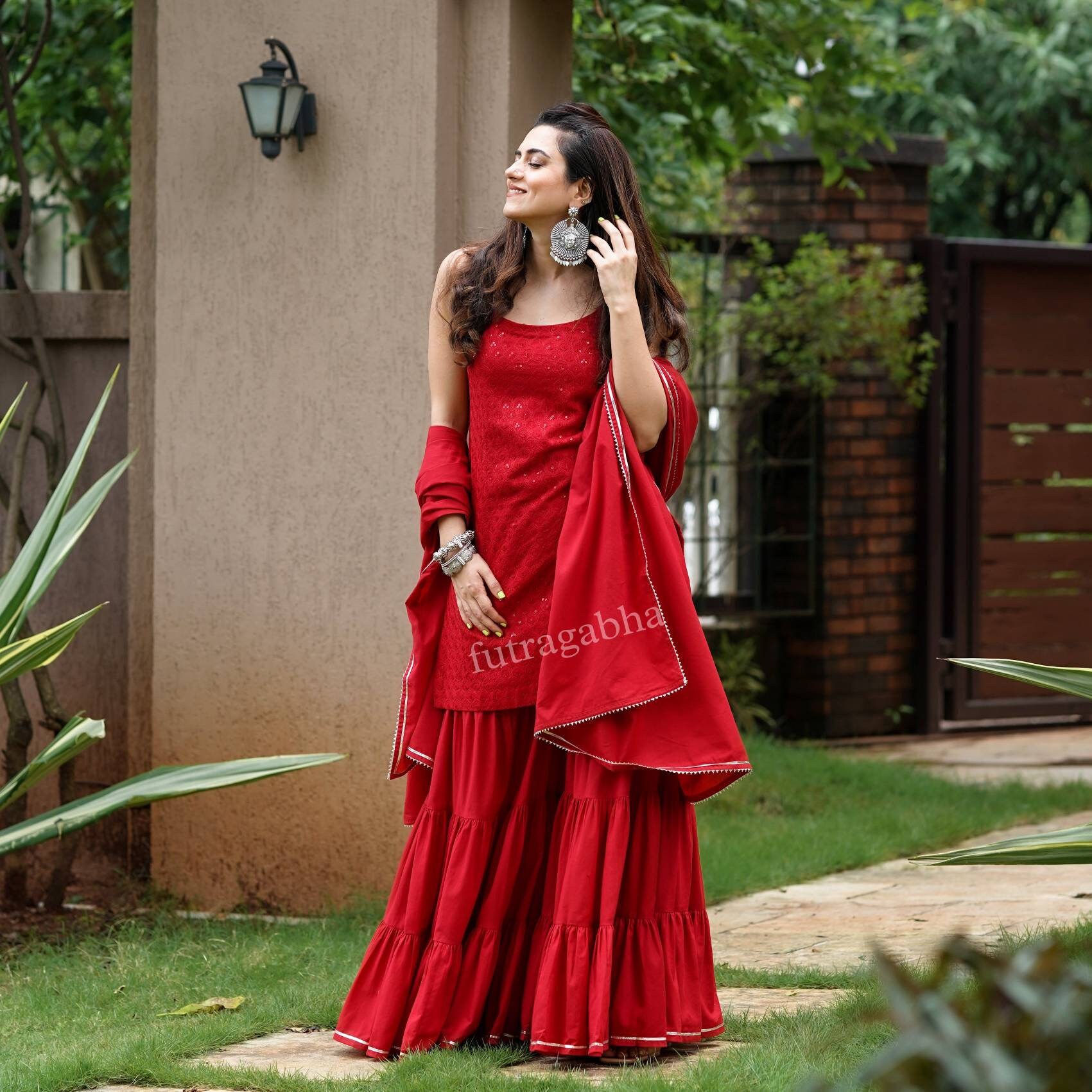 Red on sale sharara suit