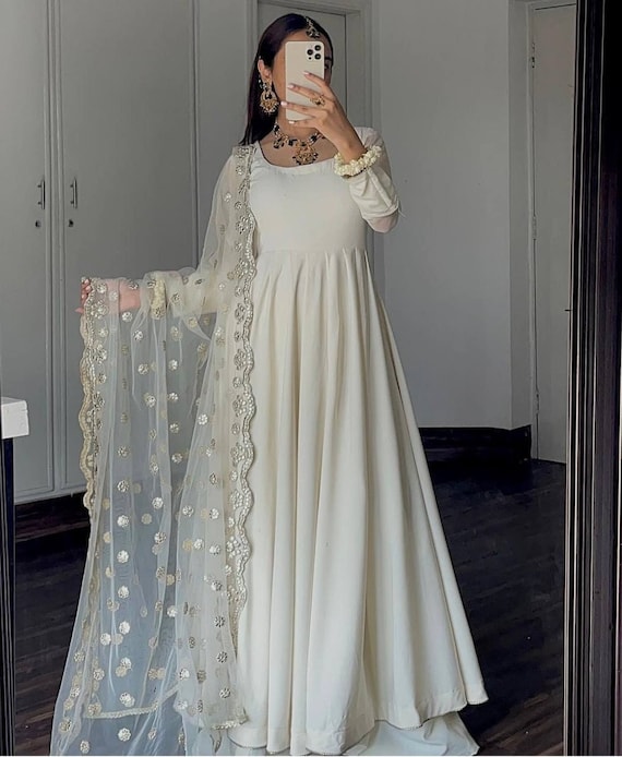 Georgette Gown Daily Wear Gown GIF - Georgette Gown Daily Wear Gown Hk1472  - Discover & Share GIFs