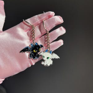 White Dark Dragon Couple Key Chain, Cute Carton Dragon Key Chain, Night Fury and Light Fury Lover Chain, 2 pcs BFF Key Chain